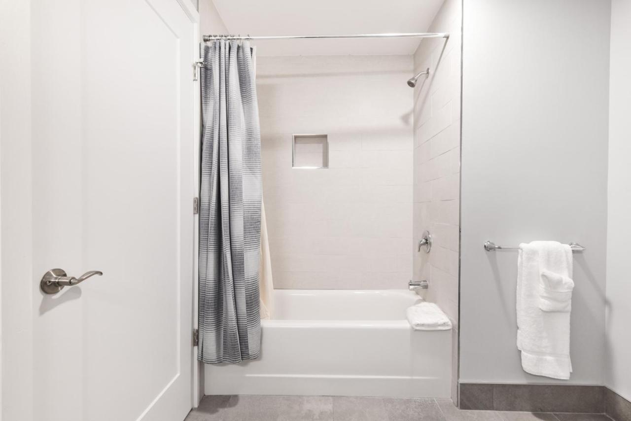 Harmony Medical Suites Longwood ブルックライン エクステリア 写真